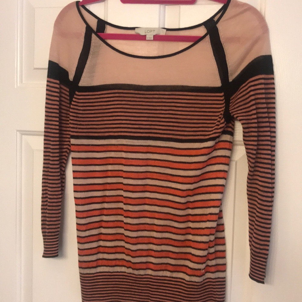 Lightweight sweater